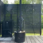 Lumoava Saarimoekki Chalet